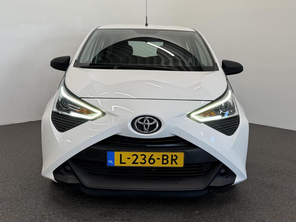 Toyota Aygo 2021 wit