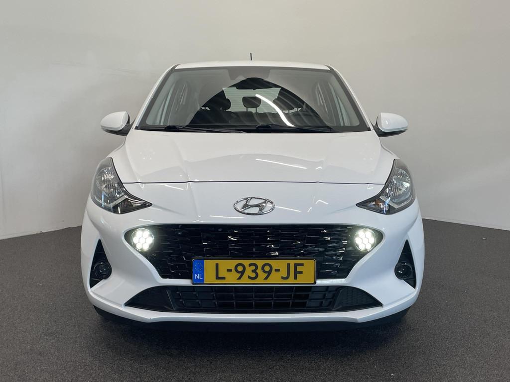 Hyundai i10 2021 wit