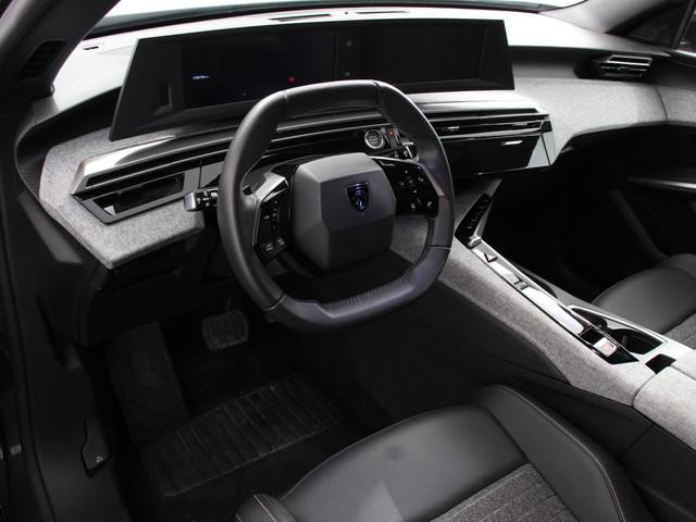Peugeot 5008 2025 grijs