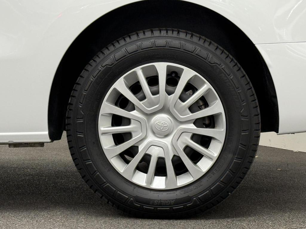 Toyota Proace Electric Worker 2023 wit